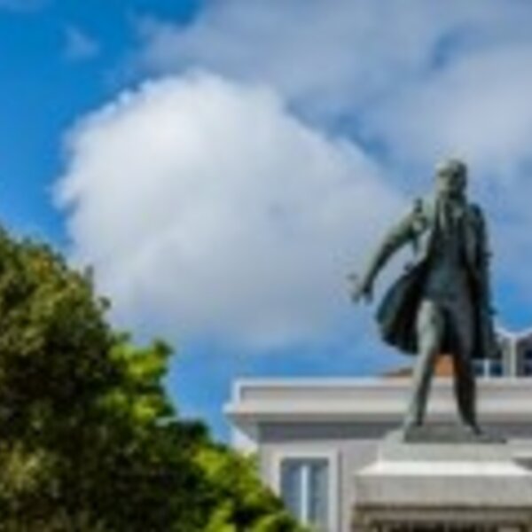 Estatuária e Bustos