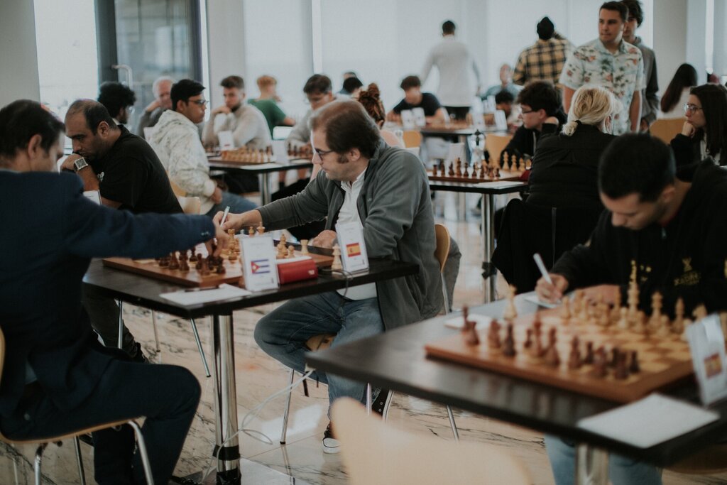 Vijay Raghav conquista do título internacional de Mestre FIDE no XVIII Torneio Internacional de X...