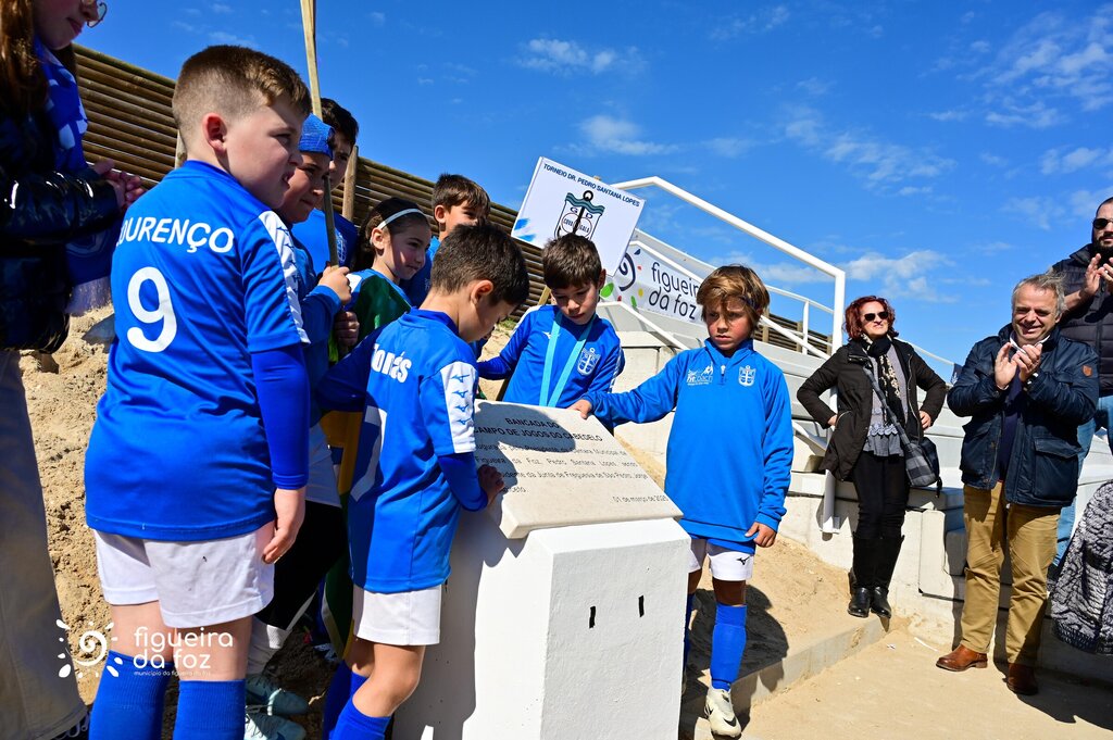 Relvado sintético e bancada do Campo de jogos do Cabedelo inaugurados com Torneio de Traquinas  