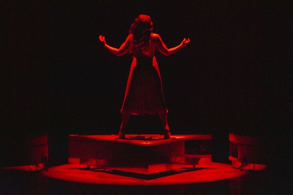 Menopausa: Cláudia Raia no CAE com uma comédia para fazer pensar