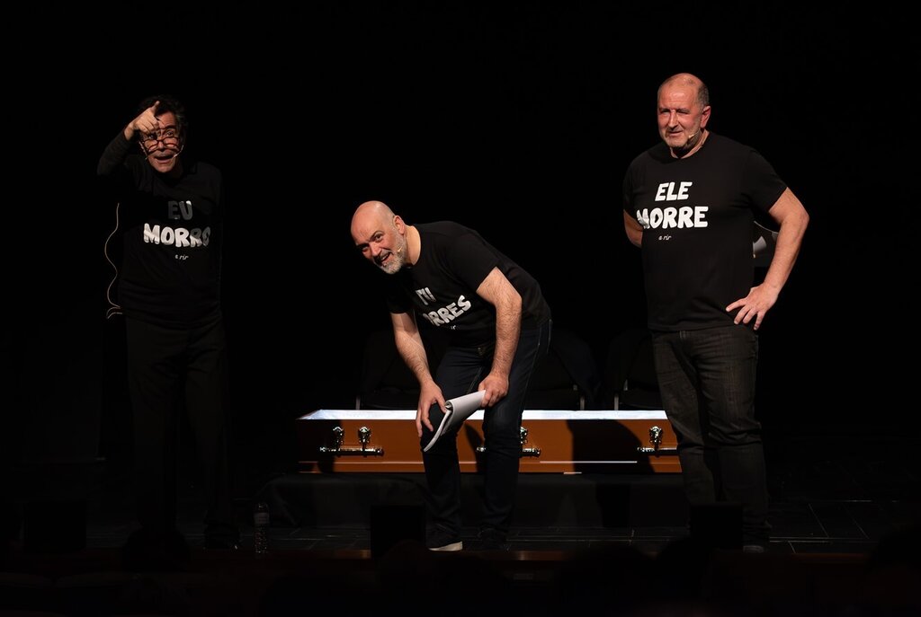 A próxima sessão de «Terças com Poesia» será de caixão à cova