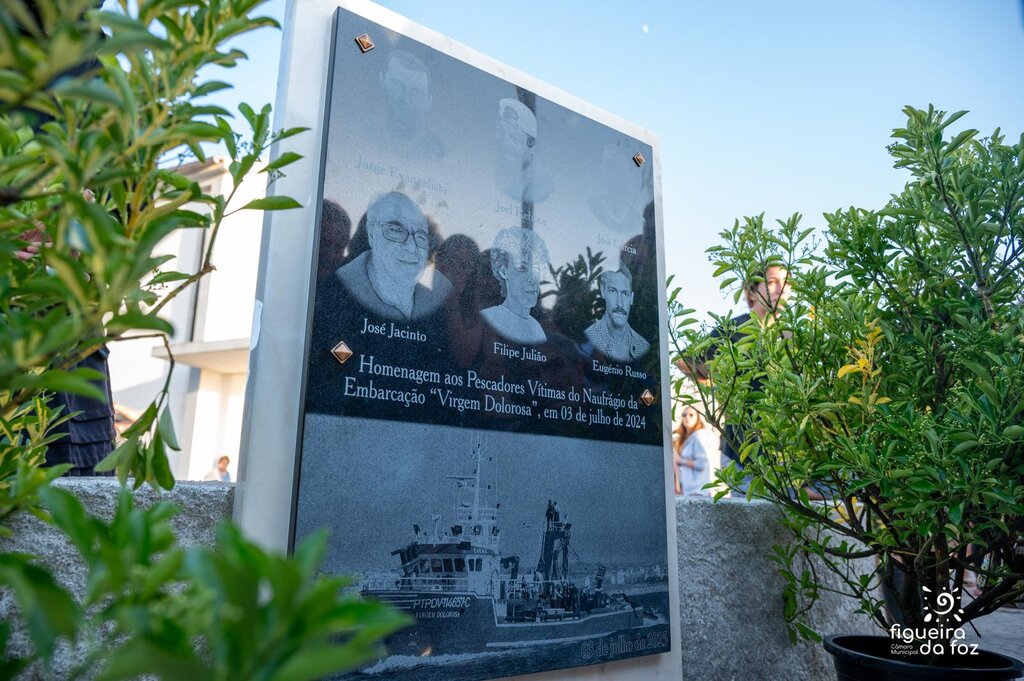 Município presta homenagem aos pescadores falecidos no naufrágio da embarcação Virgem Dolorosa 