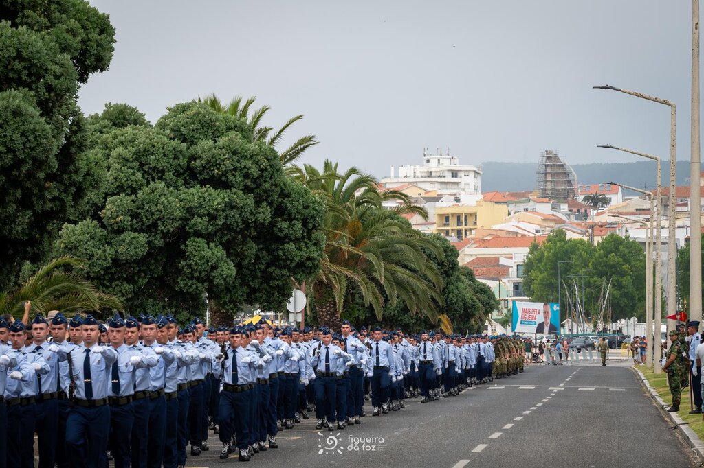 Ministro da Defesa presidiu à cerimónia militar comemorativa do 73º aniversário da Força Aérea 