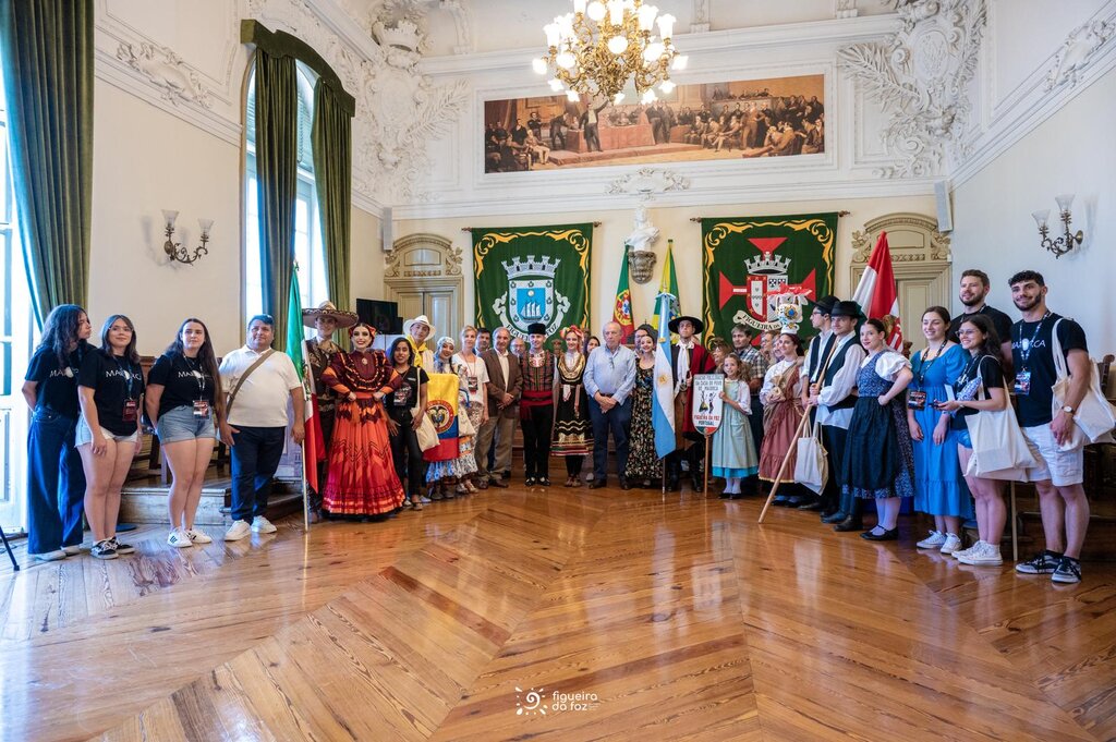 Participantes no FestiMaiorca recebidos nos Paços do Concelho 