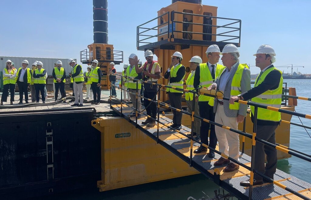 Secretário de estado das Infraestruturas presente na cerimónia da cravação da 1.ª estaca da ampli...